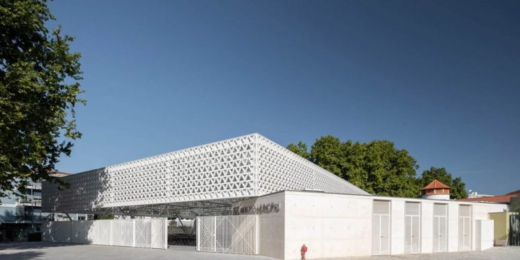 Perforated cover shelters stalls at modernised Portuguese market