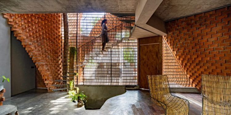 Wallmakers makes use of brick to create curved partitions at Pirouette Home