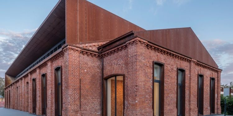 Queen Martha’s College in Kaunas // Architectural bureau G.Natkevicius and companions