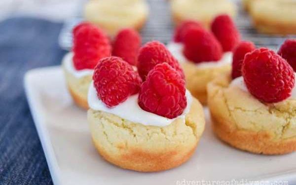 Raspberry Cheesecake Cookie Cups – Edible Crafts