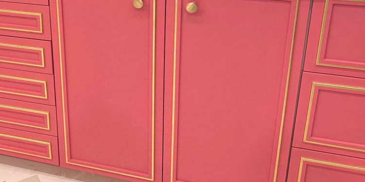 A A lot Simpler Method To “Gold Leaf” Cupboards (And Many Different Issues)