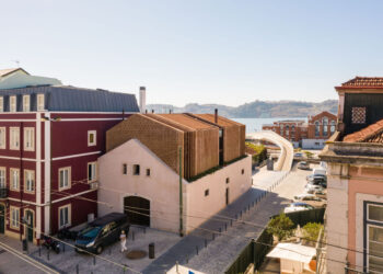 Outdated Stones, New Buildings: 7 Iberian Residential Renovations Retaining the Mediterranean Spirit Alive