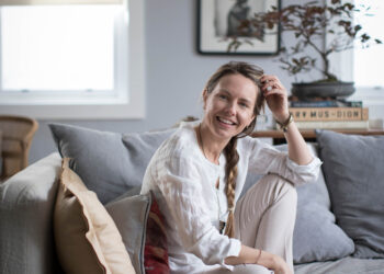 Inside Designer Sibella Court docket’s Eclectic, Nautical-Impressed Dwelling