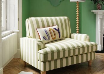 Dunelm’s cult Beatrice snuggle chair is on sale!